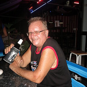 2014-10-18  Smurf Bar