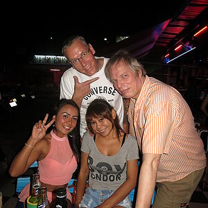 2014-10-19  Smurf Bar