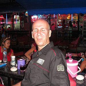 2014-10-28  Smurf Bar