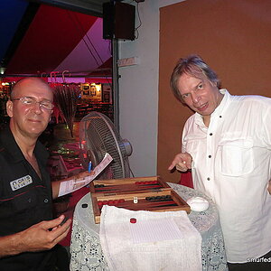 2014-10-28  Smurf Bar