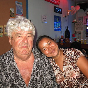 2014-10-30  Smurf Bar