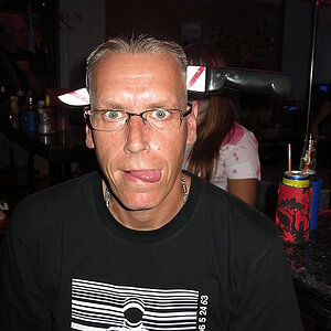 2014-10-3!  Smurf Bar