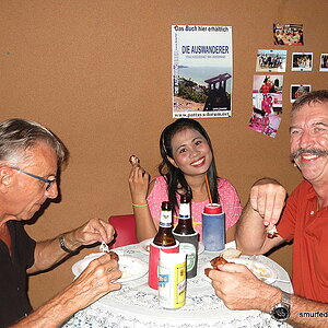 2014-10-3!  Smurf Bar