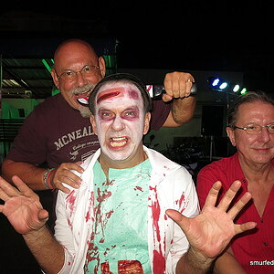 2014-10-3!  Smurf Bar