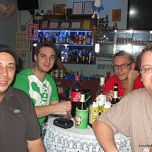 2014-10-3!  Smurf Bar