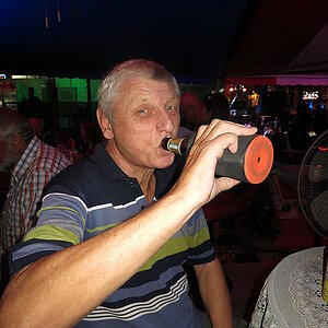 2014-10-31  Smurf Bar