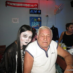 2014-10-31  Smurf Bar