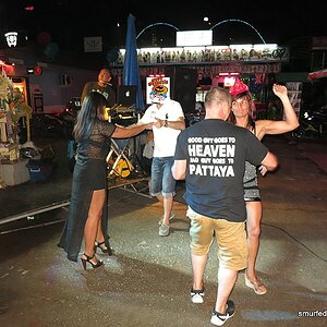 2014-10-31  Smurf Bar