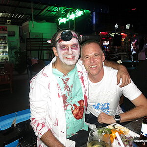 2014-10-31  Smurf Bar