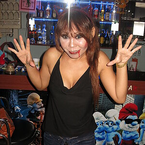 2014-10-31  Smurf Bar