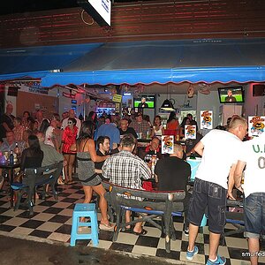 2014-10-31  Smurf Bar