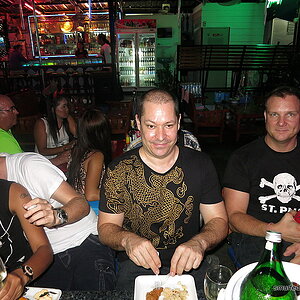 2014-10-31  Smurf Bar