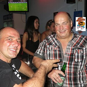 2014-10-31  Smurf Bar