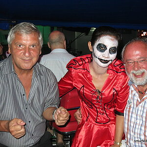 2014-10-31  Smurf Bar