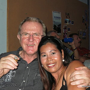 2014-10-31  Smurf Bar