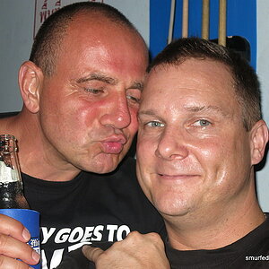 2014-10-31  Smurf Bar