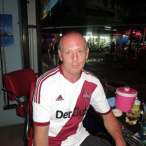 2014-11-01  Smurf Bar