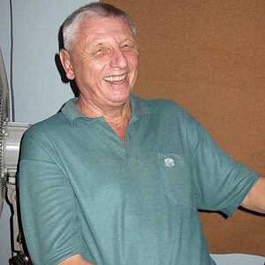 2014-11-01  Smurf Bar