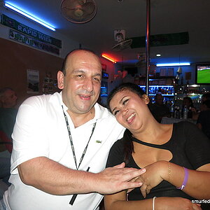 2014-11-01  Smurf Bar