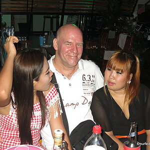 2014-11-01  Smurf Bar