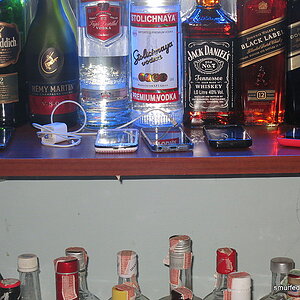 2014-11-04  Smurf Bar