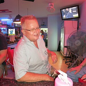 2014-11-05  Smurf Bar