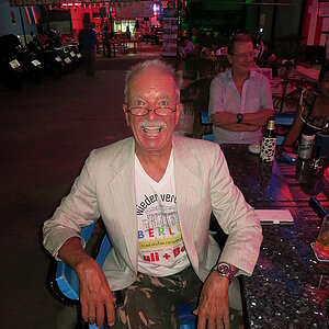 2014-11-05  Smurf Bar