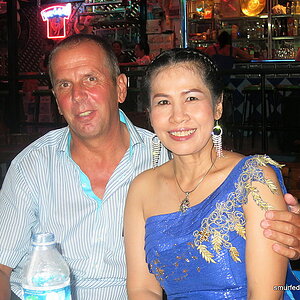 2014-11-06  Smurf Bar