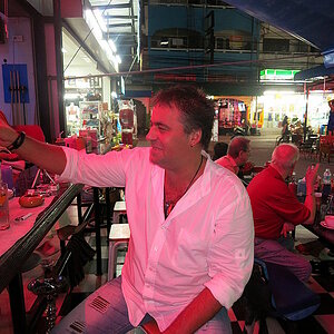 2014-11-06  Smurf Bar