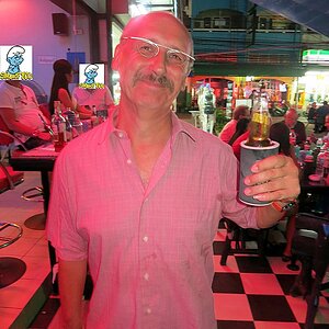 2014-11-06  Smurf Bar