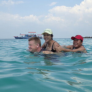 2014-11-07  Smurf Bar