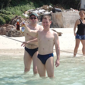 2014-11-07  Smurf Bar