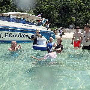 2014-11-07  Smurf Bar