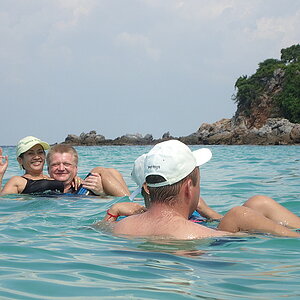 2014-11-07  Smurf Bar