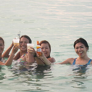 2014-11-07  Smurf Bar