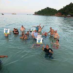 2014-11-07  Smurf Bar