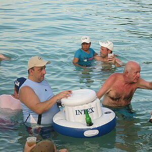 2014-11-07  Smurf Bar