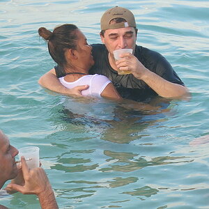 2014-11-07  Smurf Bar