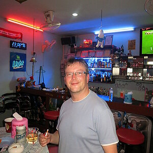 2014-11-08  Smurf Bar