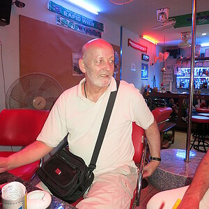 2014-11-08  Smurf Bar