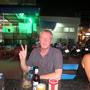 2014-11-08  Smurf Bar