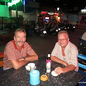 2014-11-12  Smurf Bar