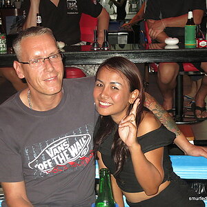 2014-11-12  Smurf Bar