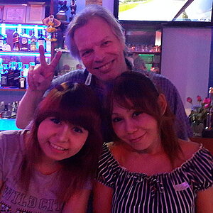 2014-11-13  Smurf Bar