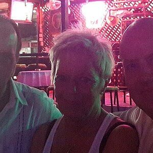 2014-11-13  Smurf Bar