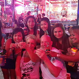 2014-11-13  Smurf Bar