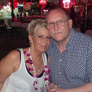 2014-11-15  Smurf Bar