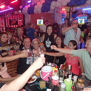 2014-11-15  Smurf Bar