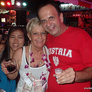 2014-11-15  Smurf Bar