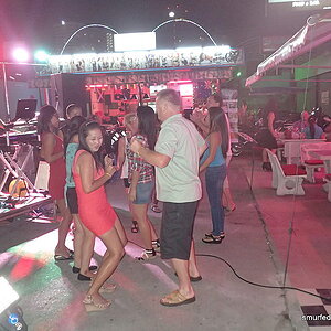 2014-11-15  Smurf Bar